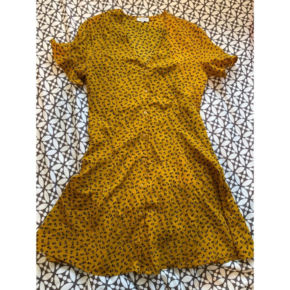 🌸Pretty Dress🌸 - Picture 1 of 2